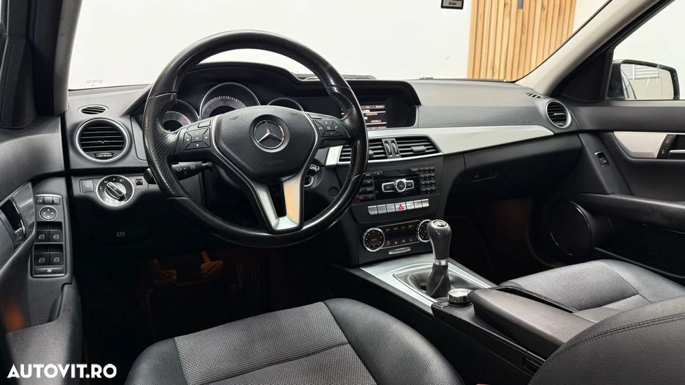 Mercedes-Benz C 180 T CDI Avantgarde Edition - 24