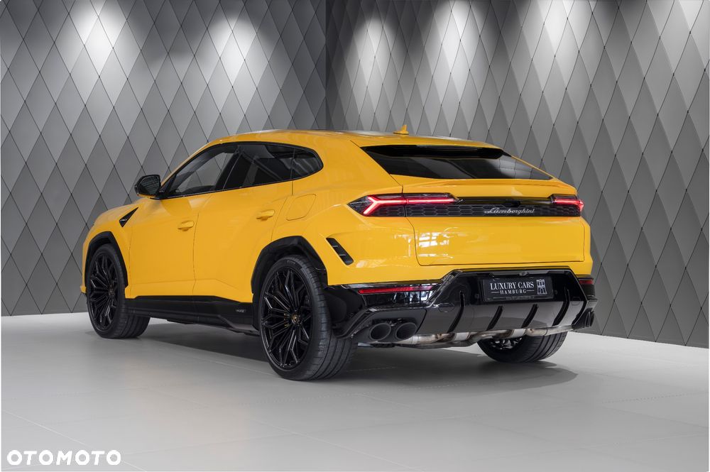 Lamborghini Urus - 5