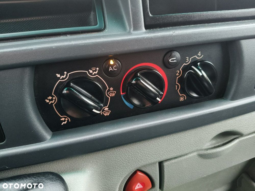 Renault Master - 25