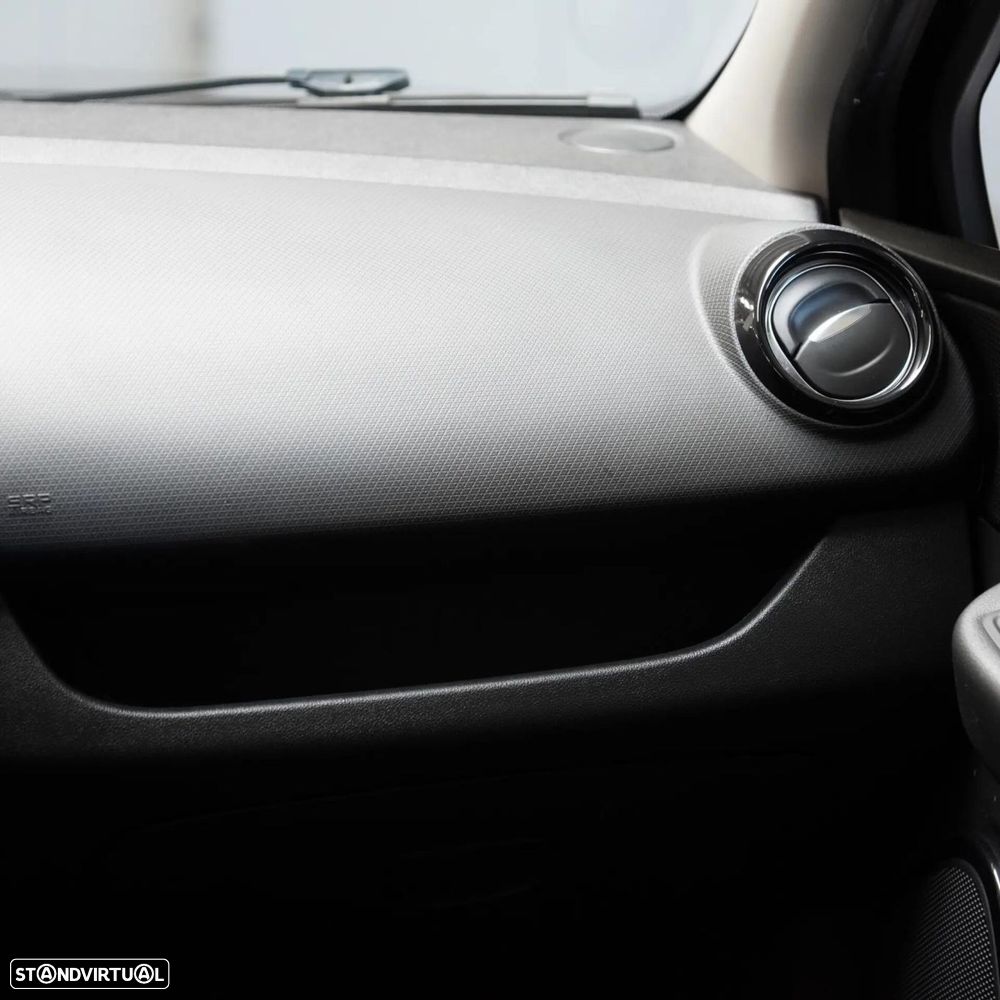 Renault Clio - 28