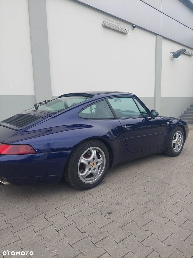 Porsche 911 Carrera - 6
