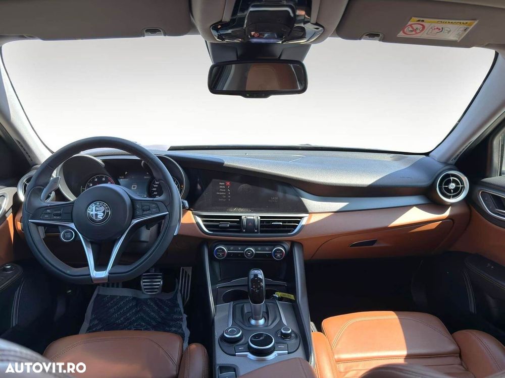 Alfa Romeo Giulia 2.0 Turbo AWD AT8 Veloce - 13