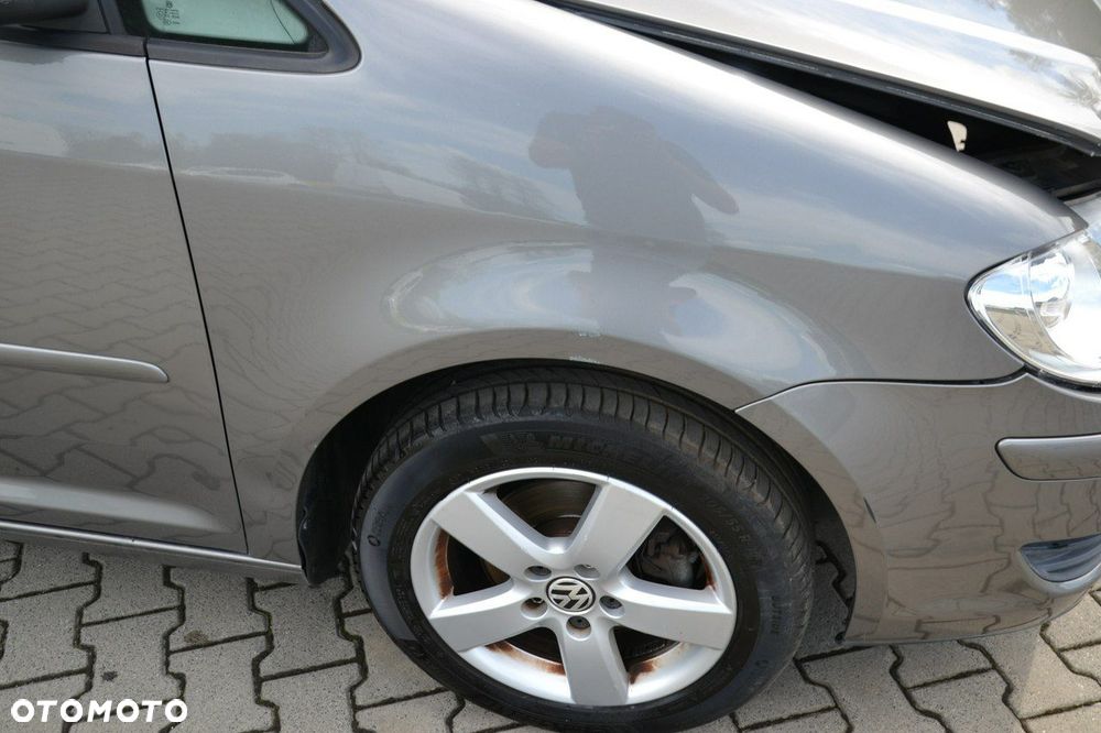 Volkswagen Touran - 11