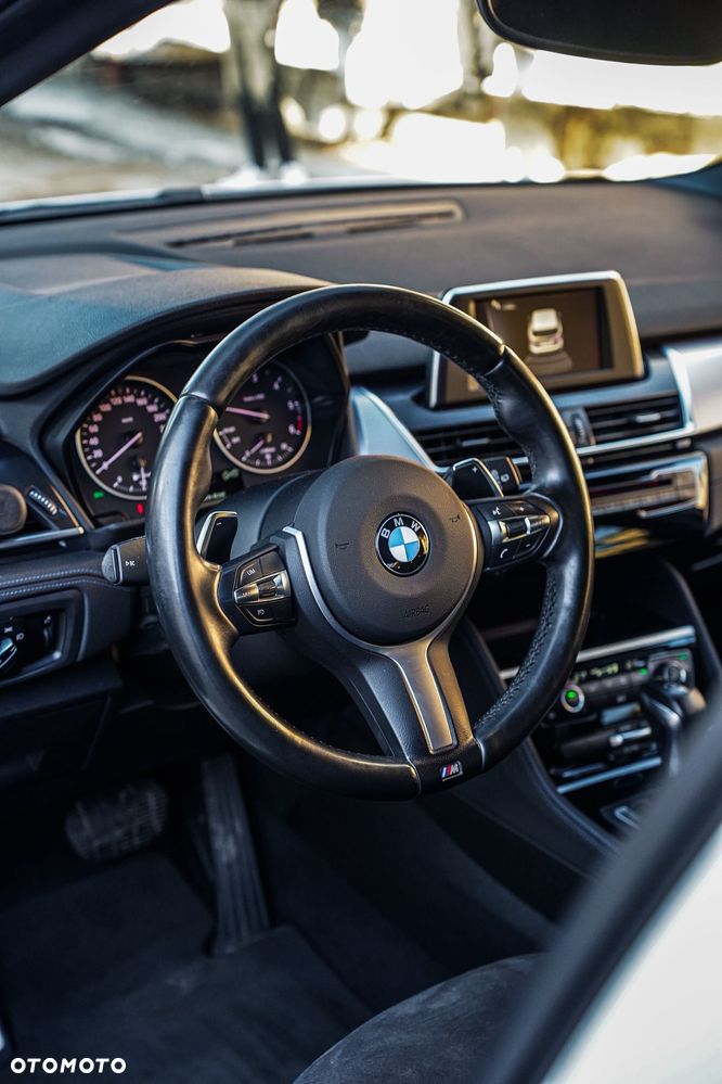 BMW Seria 2 218d M Sport - 15