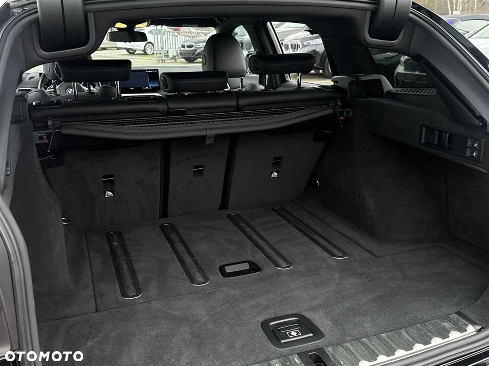 BMW Seria 3 320d xDrive - 24