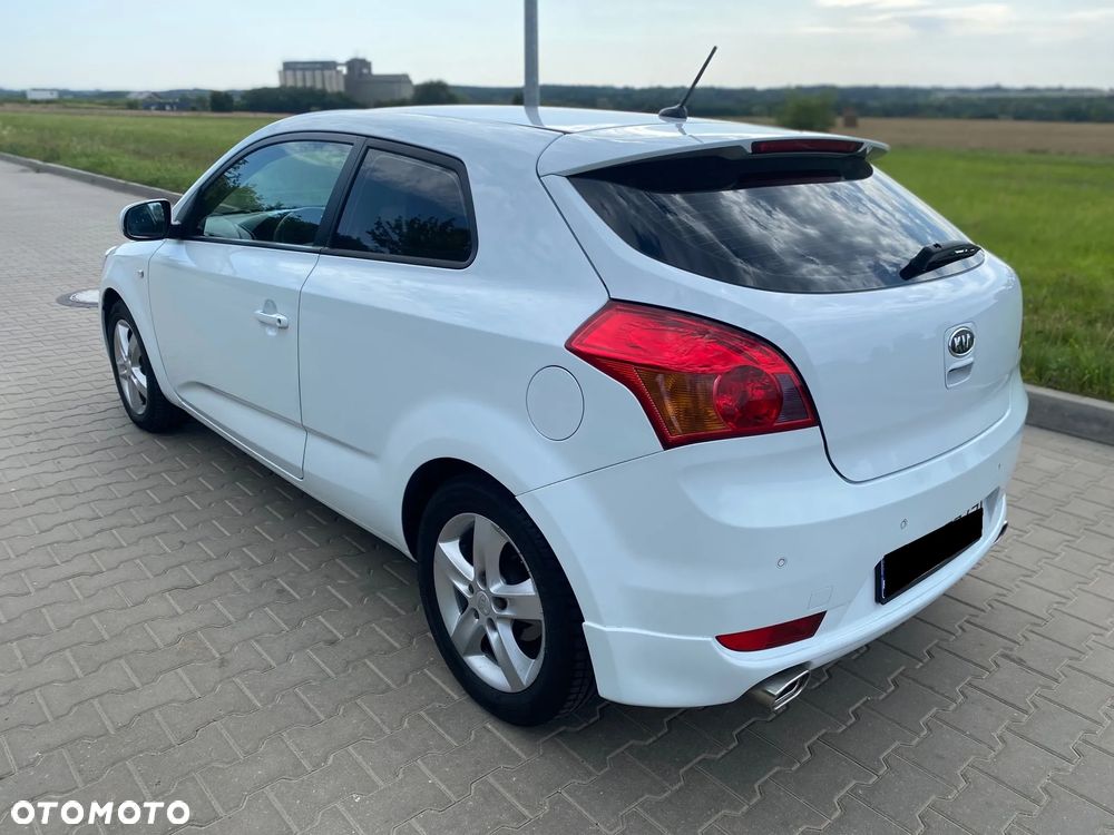 Kia Ceed - 6