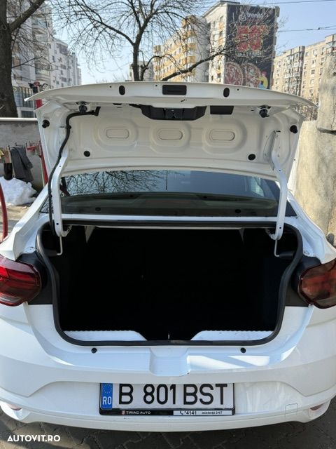 Dacia Logan TCe 90 MT6 Comfort - 10