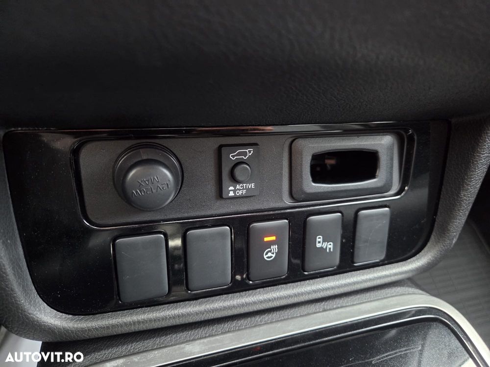 Mitsubishi Outlander 2.2 DI-D 4WD Automatik Top - 39