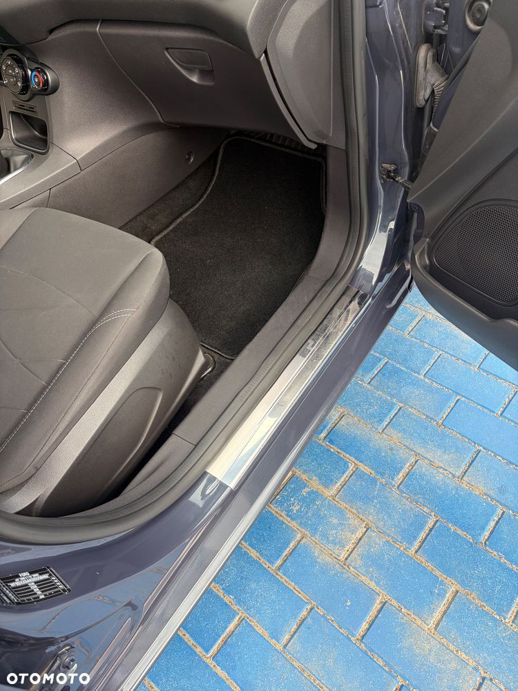 Ford Fiesta 1.4 Titanium EU5 - 9