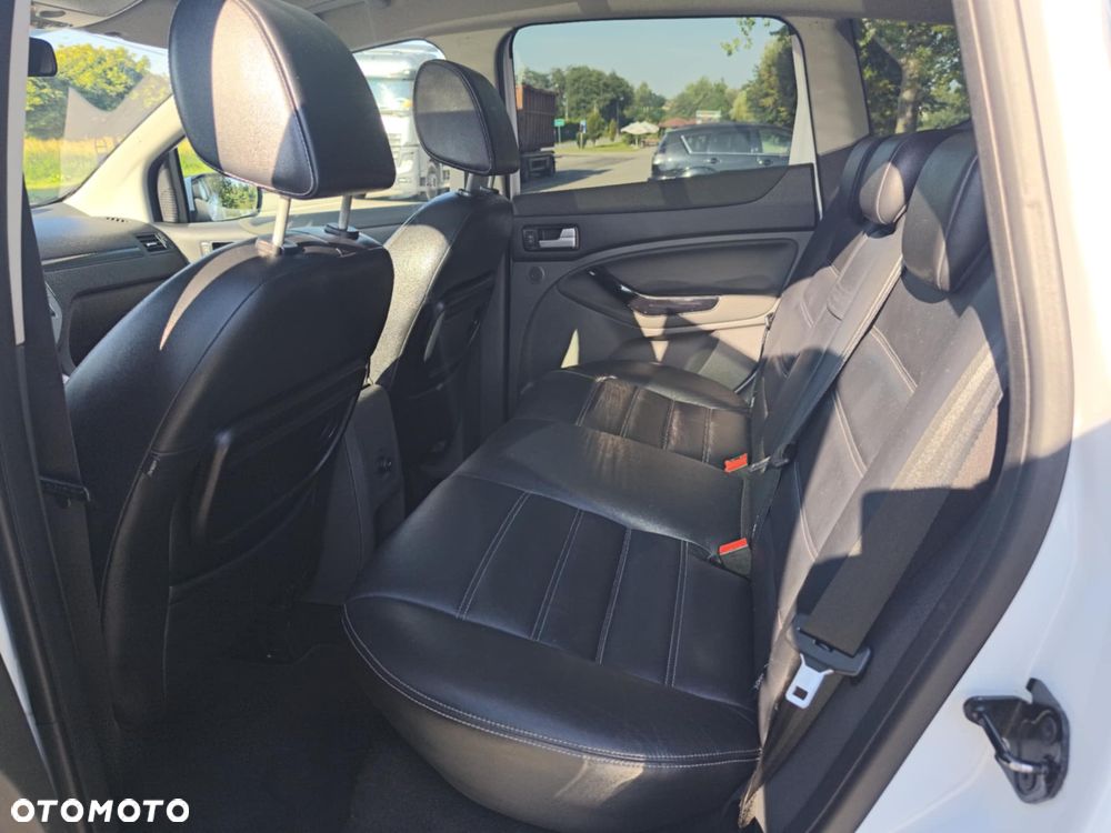 Ford Kuga 2.0 TDCi 4WD Titanium - 17