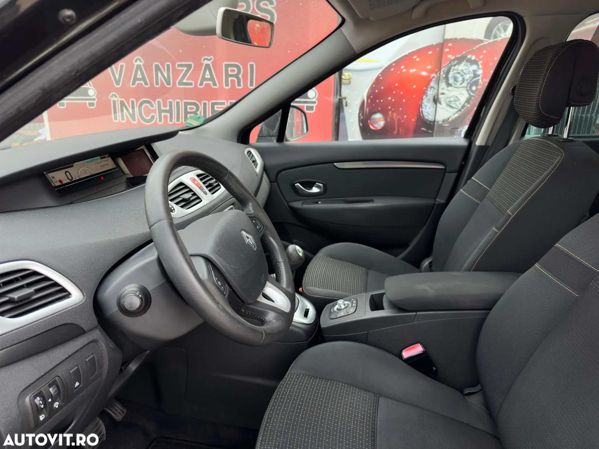 Renault Scenic - 8
