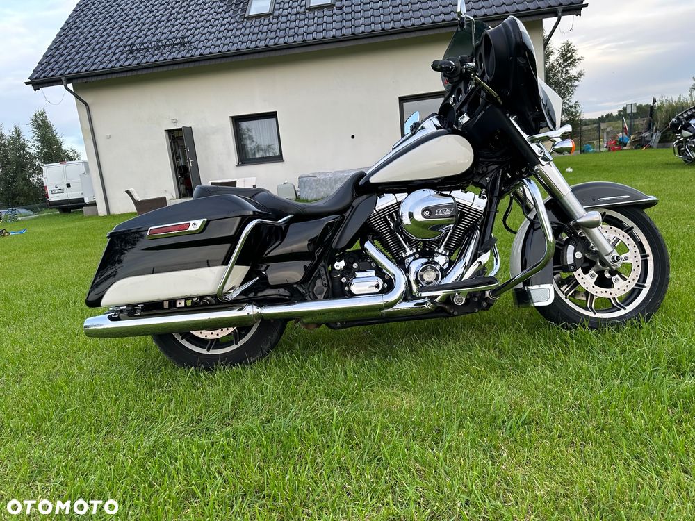 Harley-Davidson FLHT Electra Glide Standard - 13