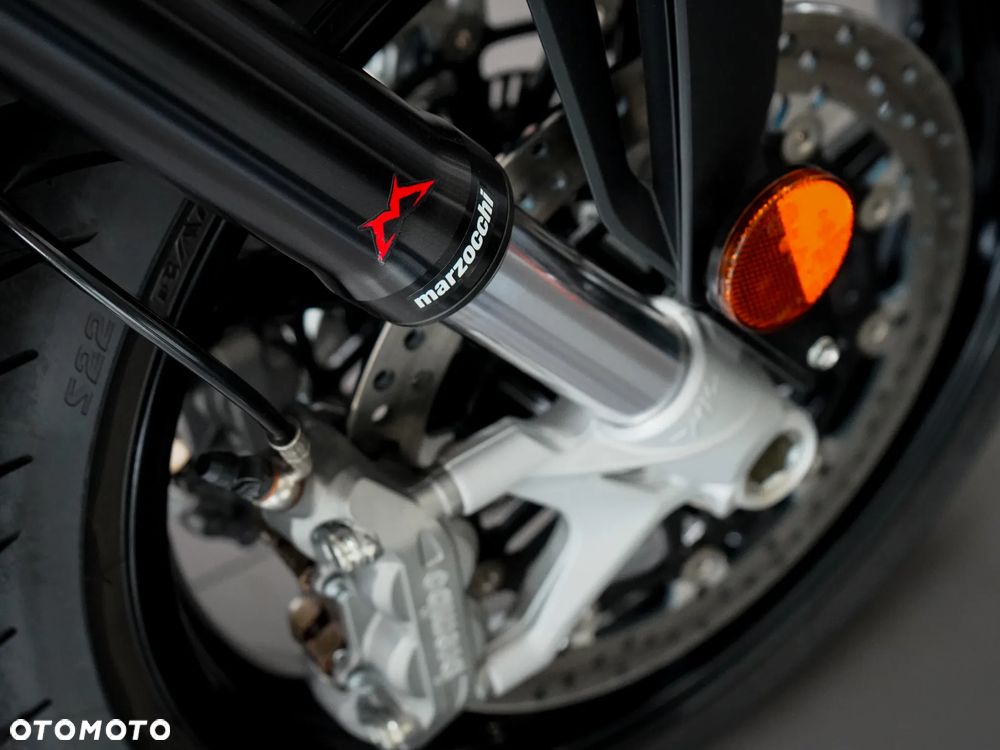 MV AGUSTA Brutale - 7