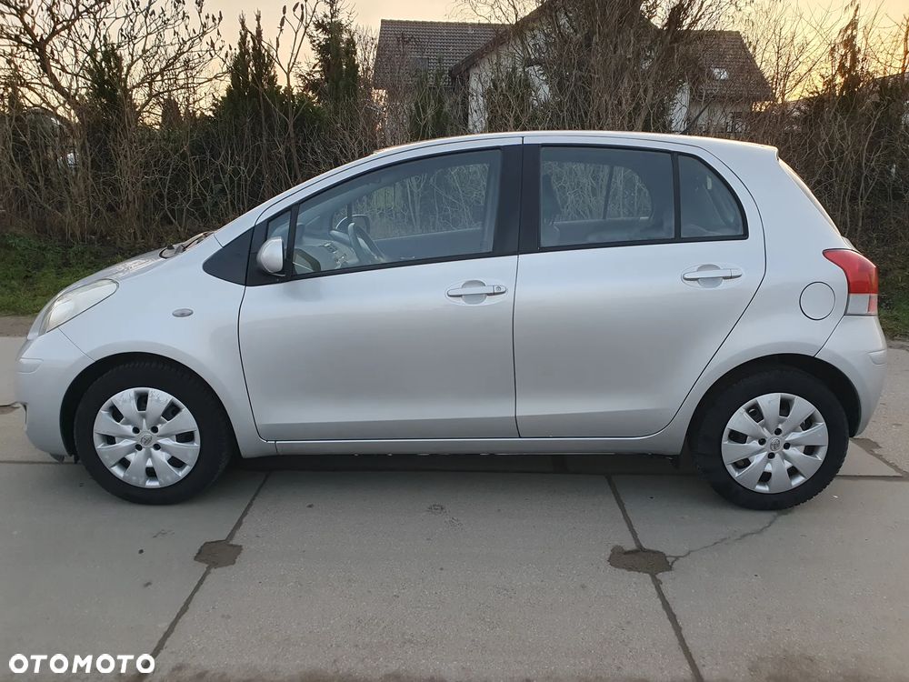 Toyota Yaris 1.33 VVT-i Cool - 17