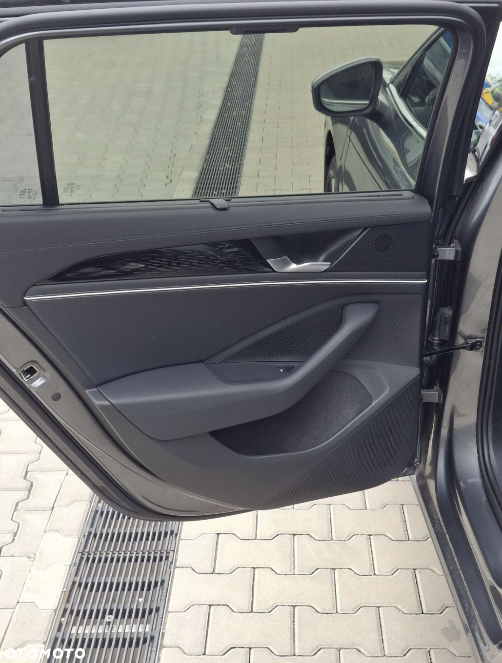 Volkswagen Passat - 26