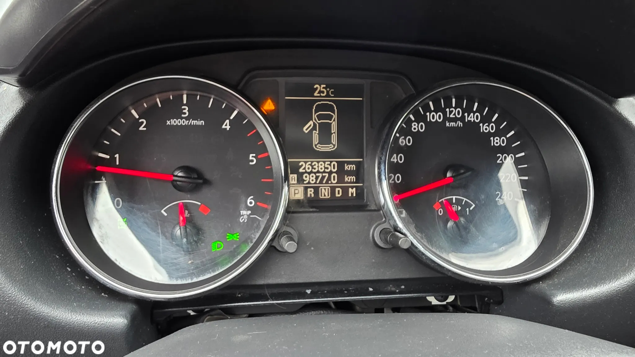 Nissan Qashqai+2 - 25