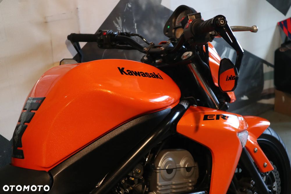 Kawasaki ER - 21