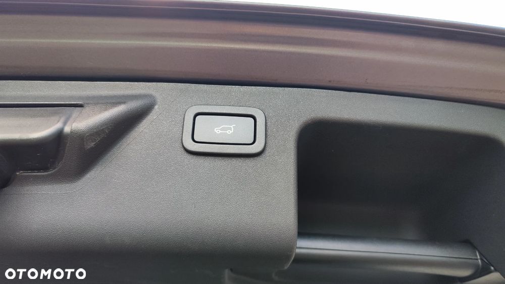 Land Rover Discovery Sport 2.0 TD4 HSE - 26