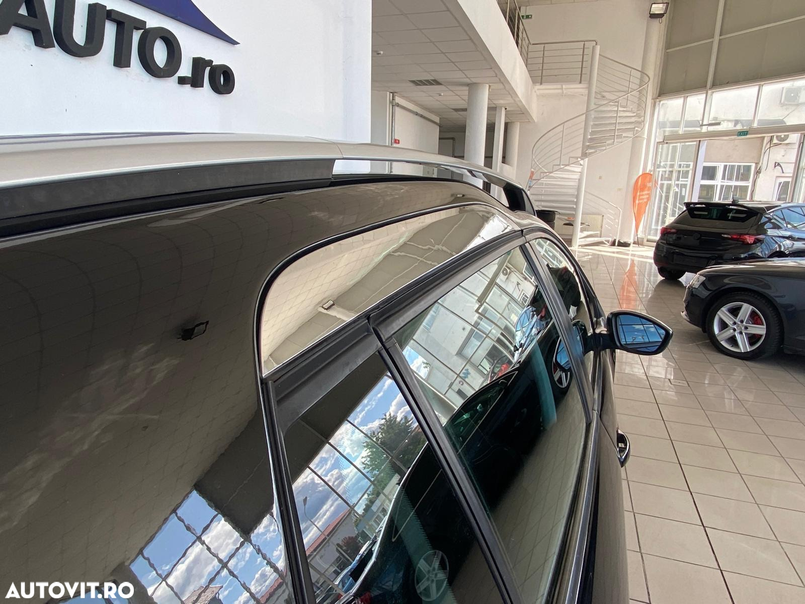 Peugeot 2008 1.2 PureTech Turbo Allure - 32