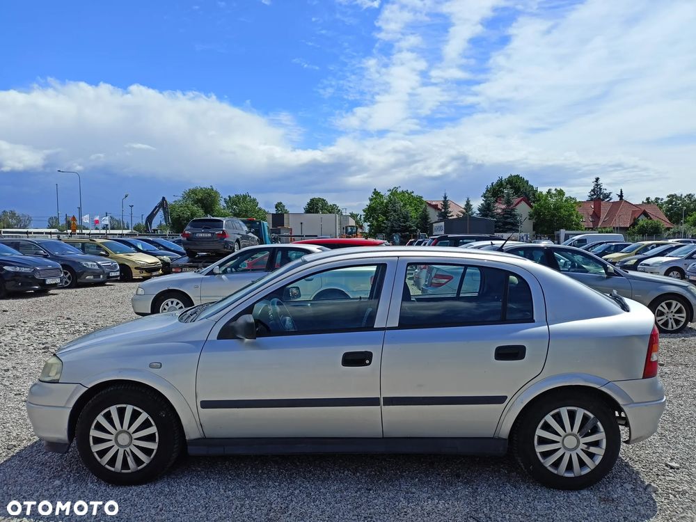 Opel Astra - 2
