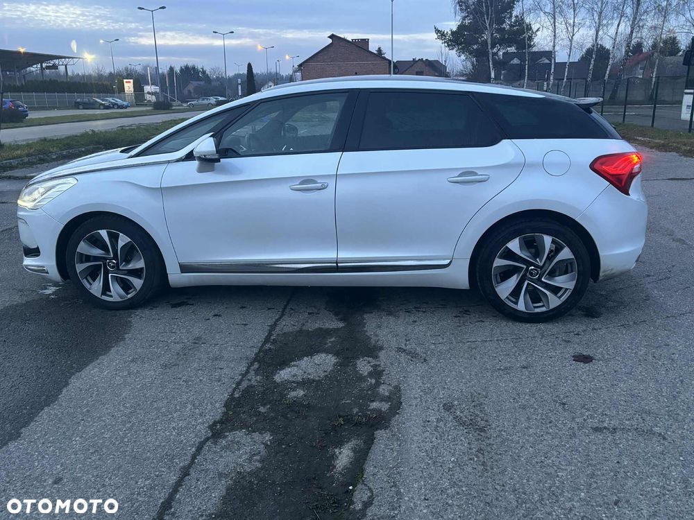 Citroën DS5 HDi 165 SportChic - 13