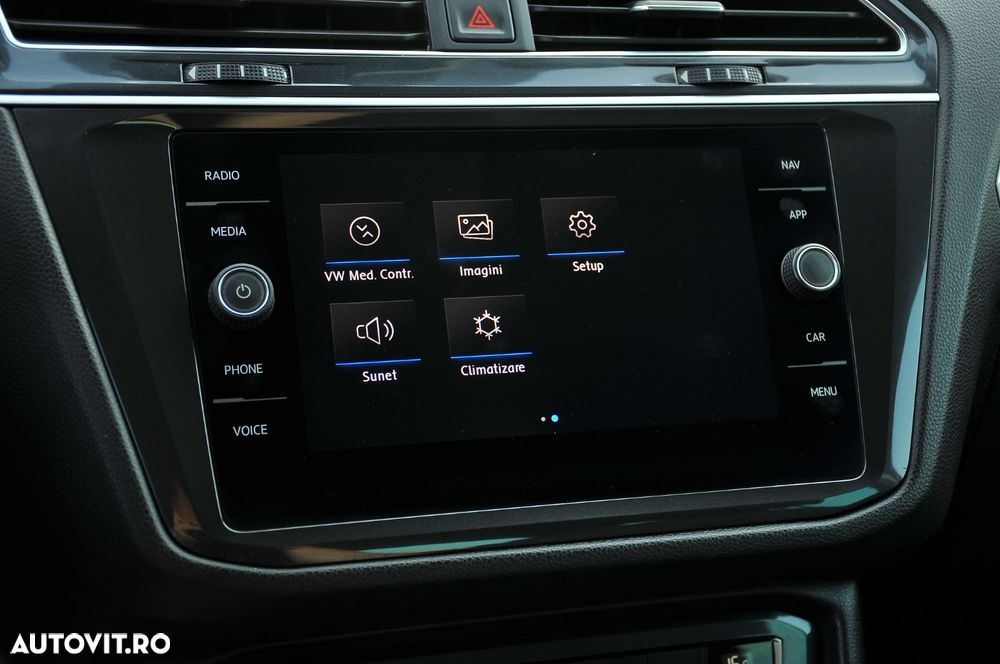 Volkswagen Tiguan - 26