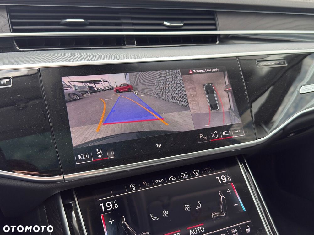 Audi A8 - 32