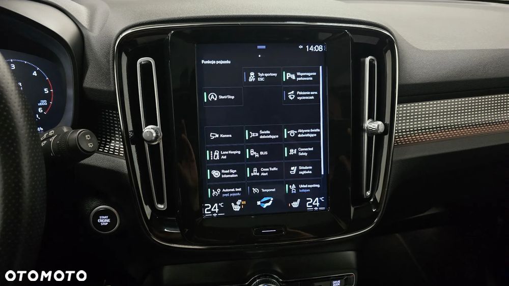 Volvo XC 40 D4 AWD Geartronic R-Design - 29