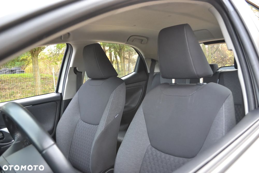 Toyota Yaris - 10