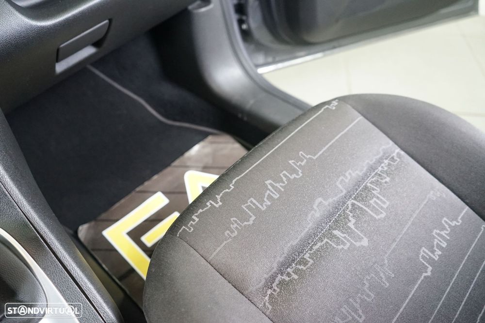 Opel Meriva 1.6 CDTi S/S - 32