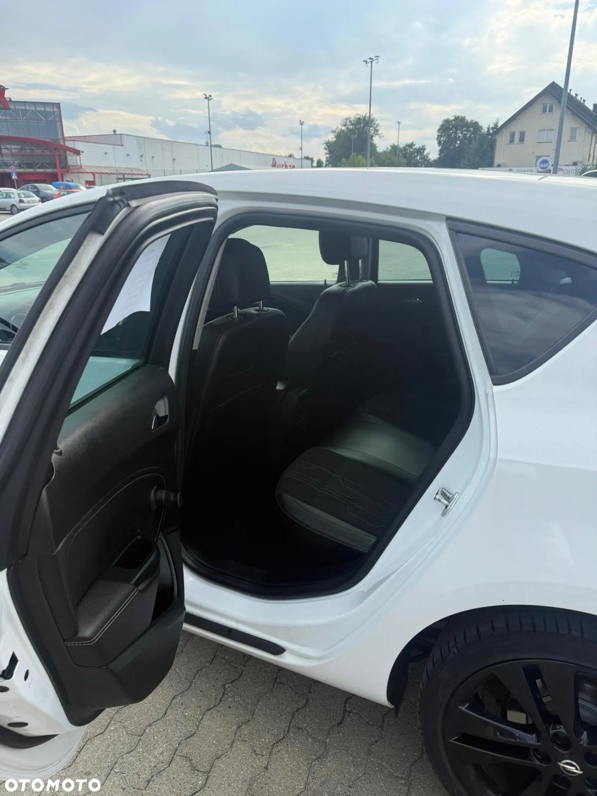 Opel Astra IV 1.4 T Edition 150 - 9