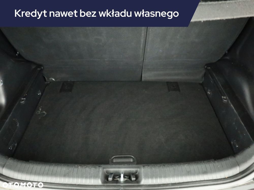 Kia Venga - 11