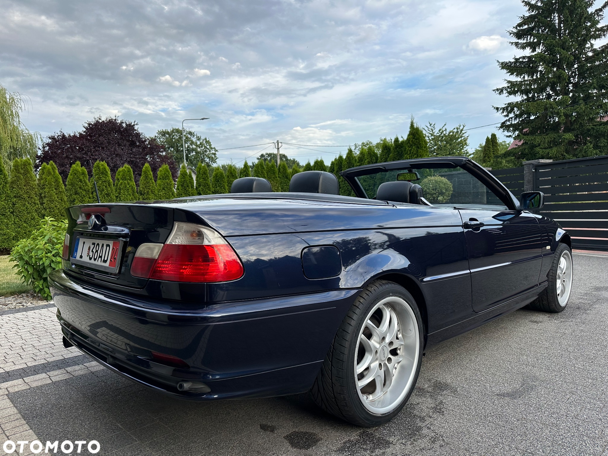 BMW Seria 3 318i Cabrio - 12