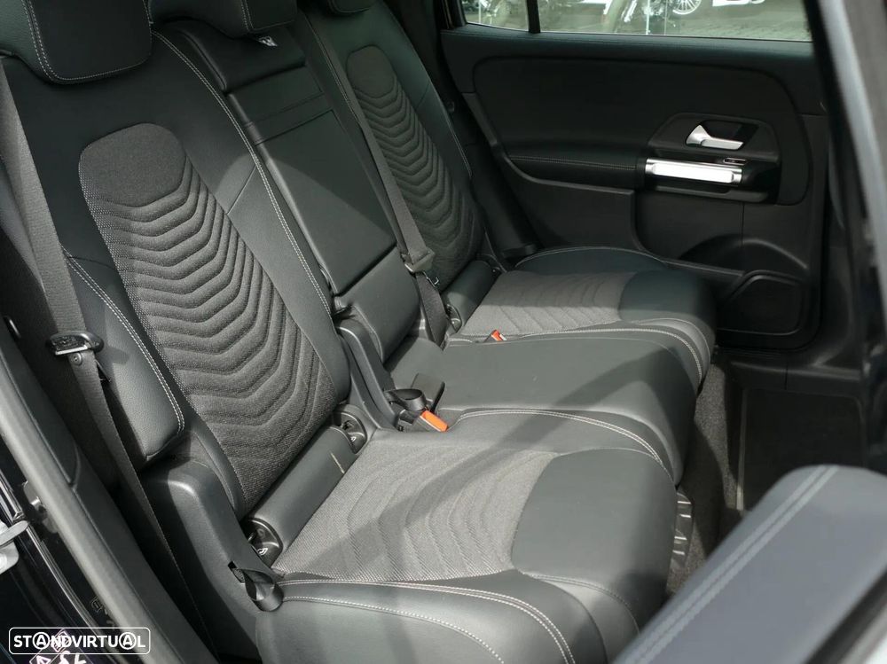 Mercedes-Benz EQB 300 4Matic Progressive - 33