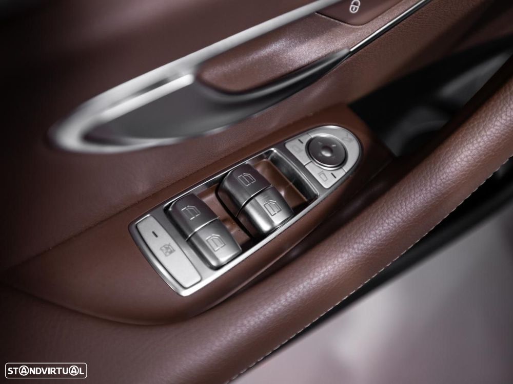 Mercedes-Benz E 300 de 9G-TRONIC - 18