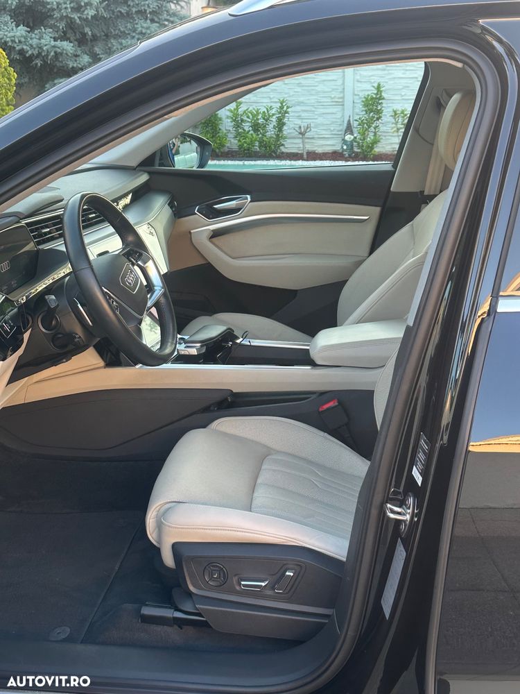 Audi e-tron - 7