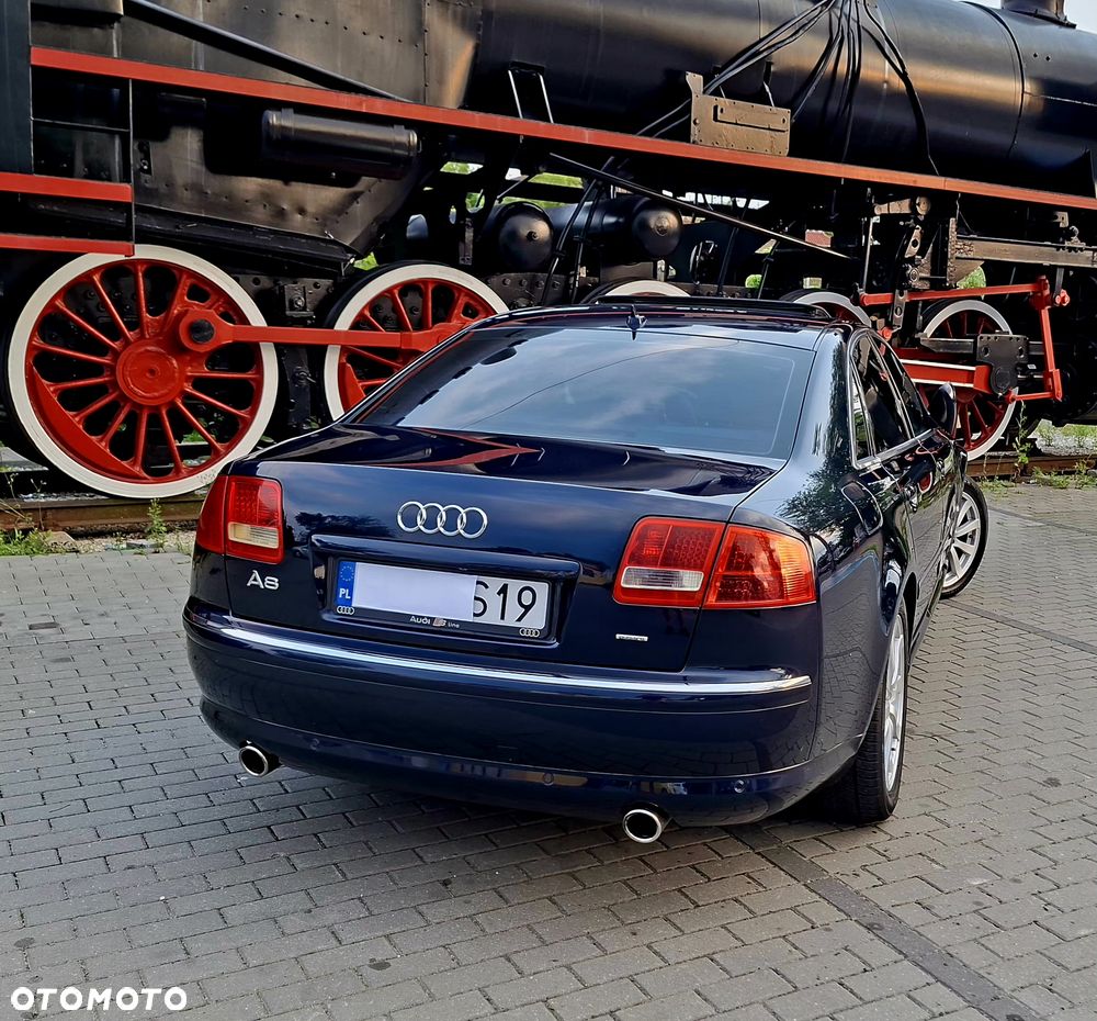 Audi A8 4.2 Quattro - 17