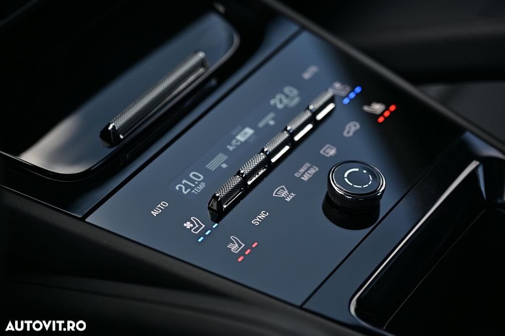 Porsche Cayenne - 36