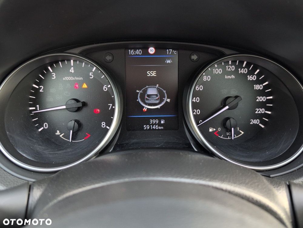 Nissan Qashqai 1.3 DIG-T N-Connecta - 19