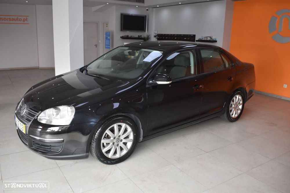 VW Jetta 1.9 TDi BlueM. Confortline - 6