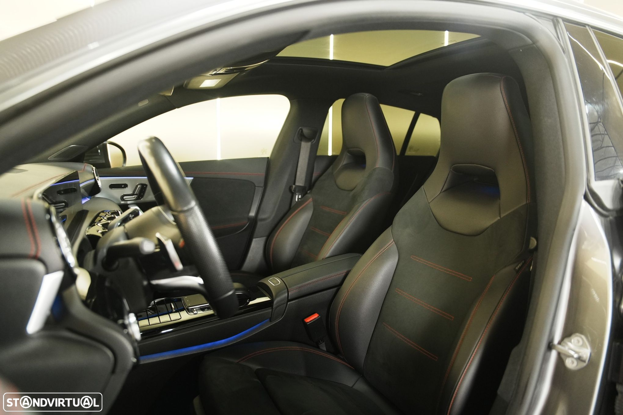 Mercedes-Benz CLA 200 d Shooting Brake AMG Line Aut. - 28