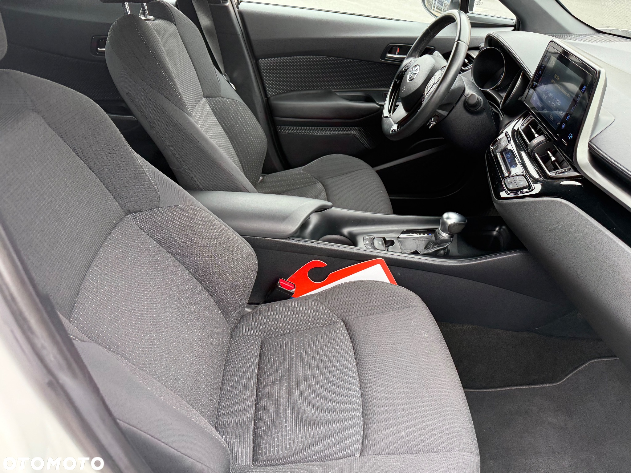 Toyota C-HR 1.8 Hybrid GPF Comfort - 9