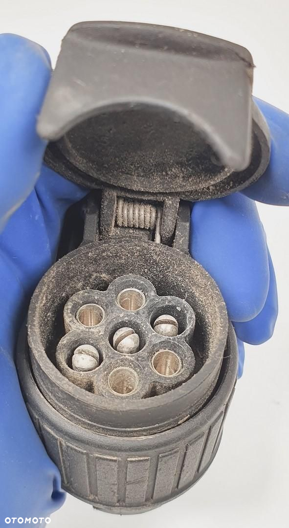 ADAPTER PRZEJŚCIÓWKA WTYCZKI HAKA 13/7 PIN - 4