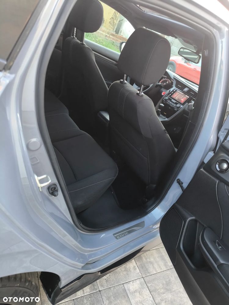 Honda Civic 1.5 i-VTEC Turbo Sport Plus - 24