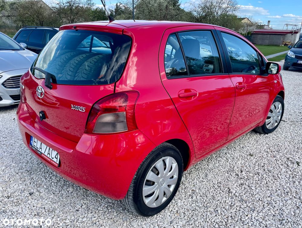 Toyota Yaris 1.3 Luna Hit - 19