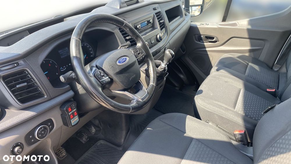 Ford Transit - 10
