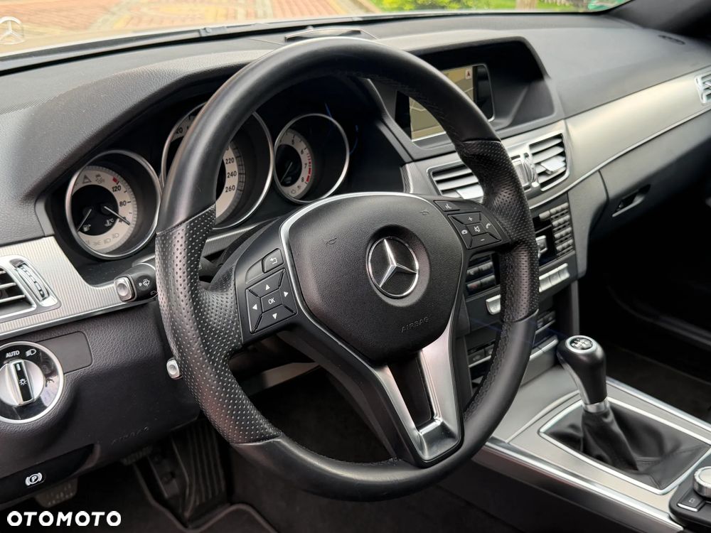 Mercedes-Benz Klasa E 200 Avantgarde - 21