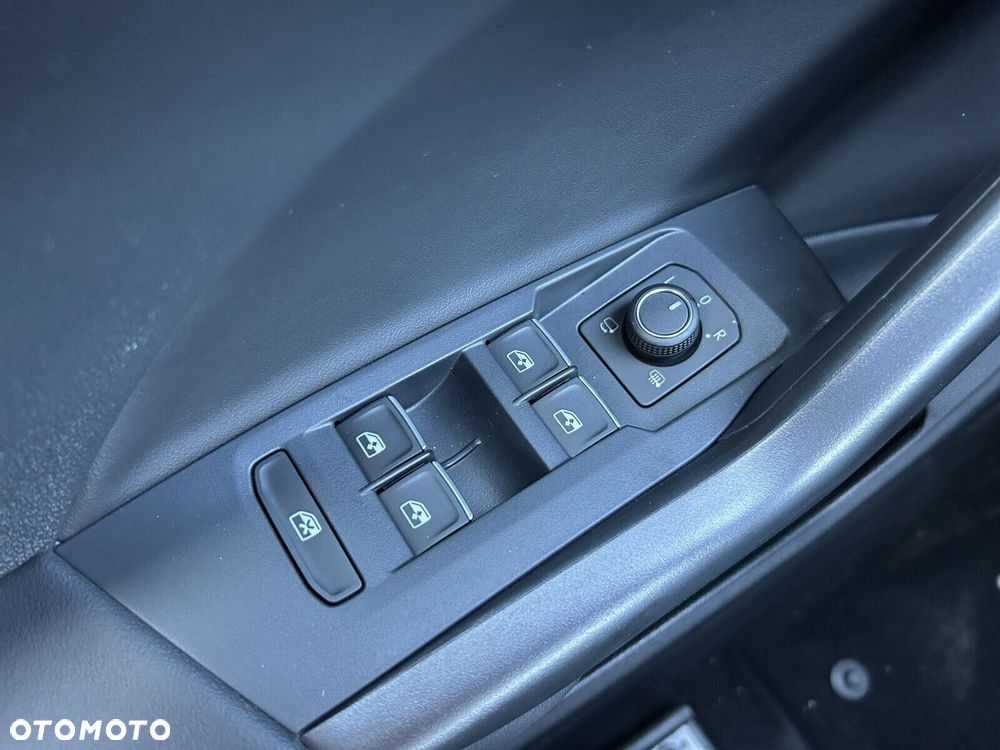 Volkswagen T-Cross - 23