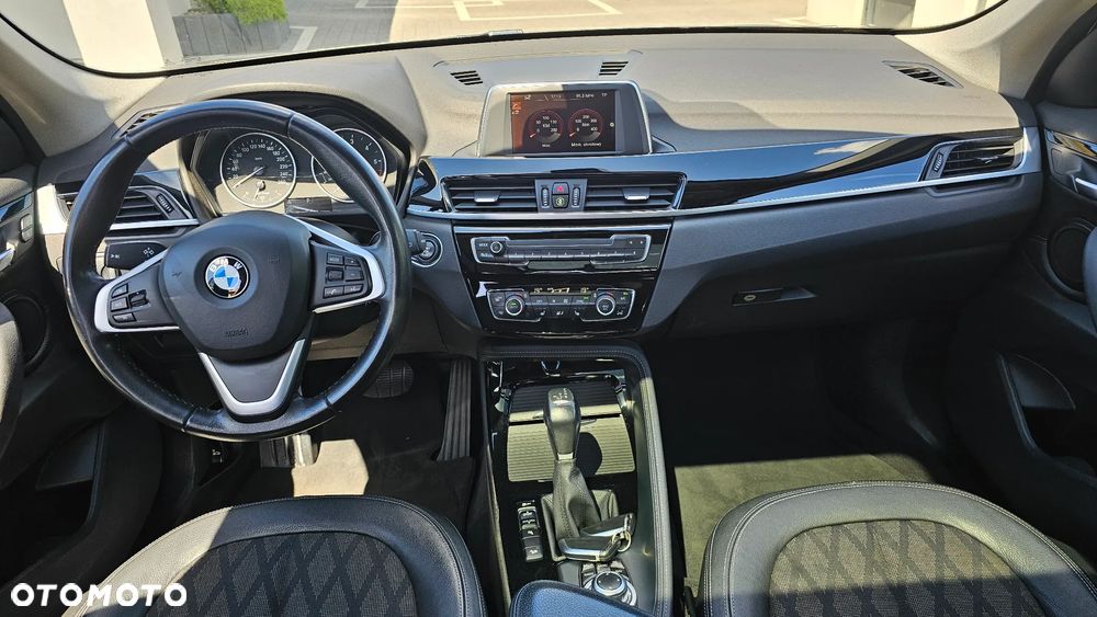 BMW X1 xDrive20d xLine - 13