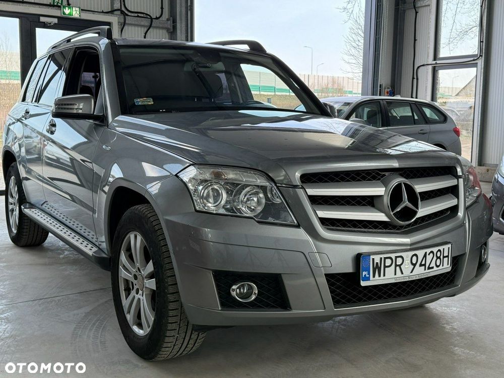 Mercedes-Benz GLK - 2